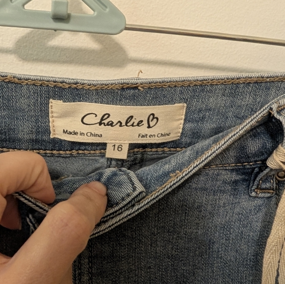 Charli B Bootcut Asymmetrical Raw Hem Light Blue Denim Jeans 30" Inseam Size 16 - Picture 7 of 10
